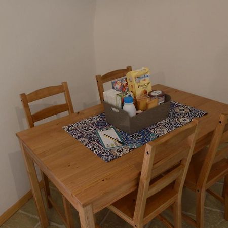 Capovalle B&B เวโนซา ภายนอก รูปภาพ